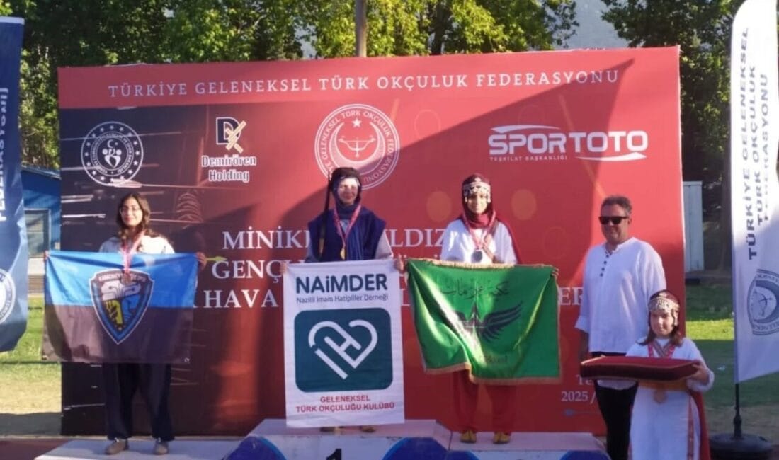 Karacabey Belediyesporlu okçular, Türkiye Okçuluk Federasyonu’nun düzenlediği 2025 Açık Hava