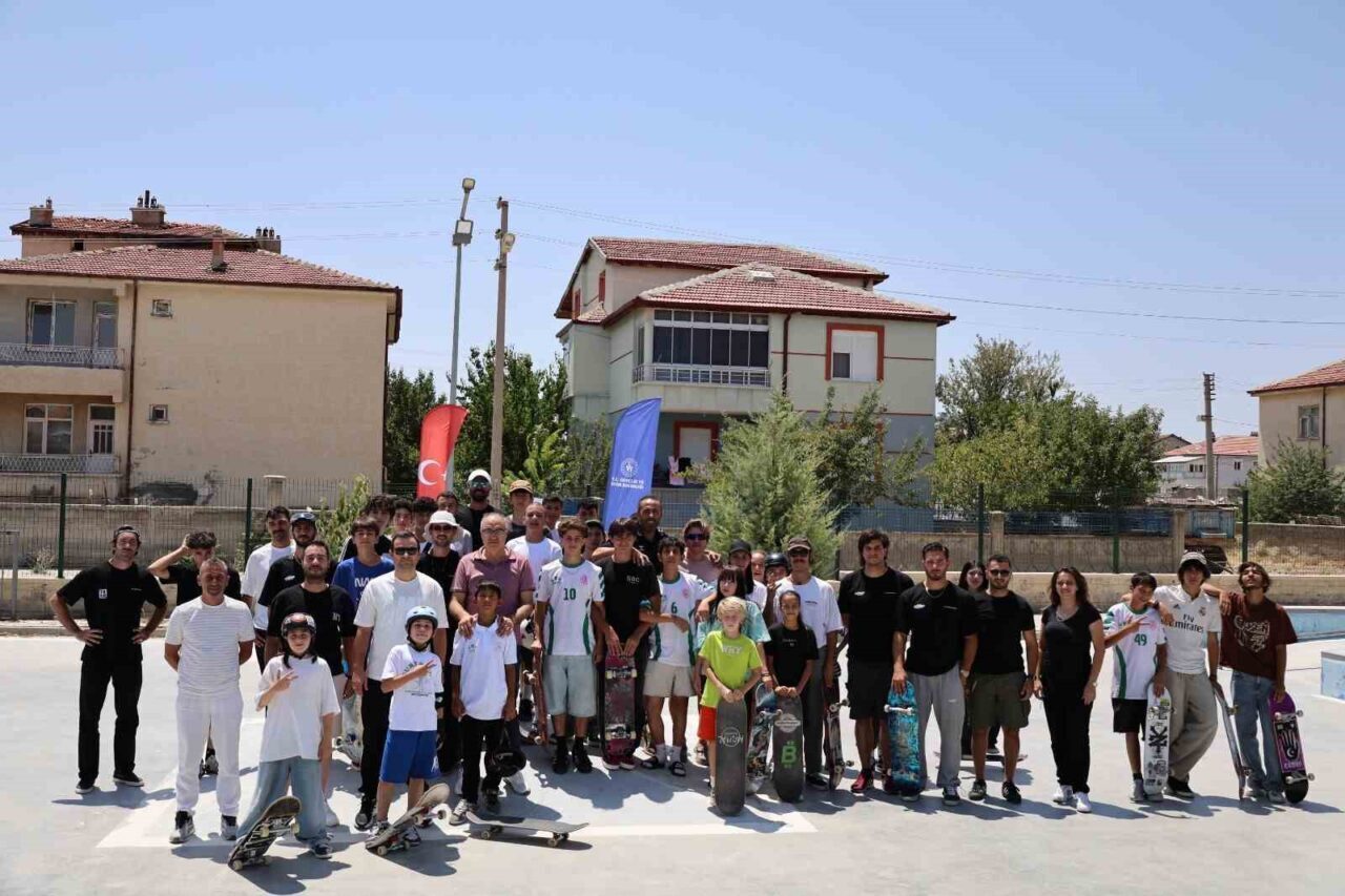 Karaman Gençlik ve Spor İl Müdürlüğünün ev sahipliğinde gerçekleştirilen Anadolu