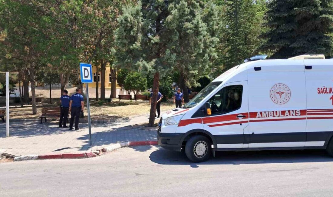 Karaman’da parkta yaşanan bıçaklı kavgada 1 kişi yaralandı. Olay, Kirişçi