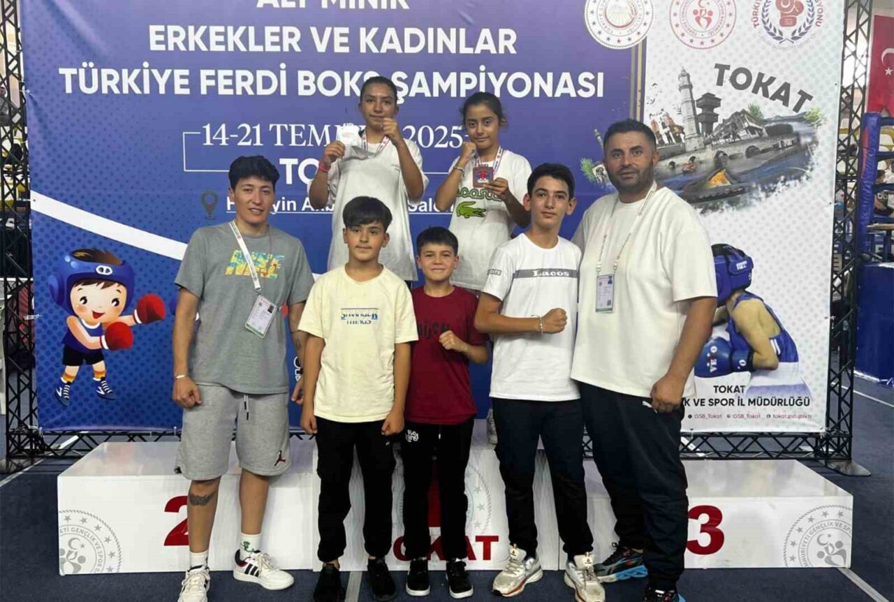 Karaman Gençlik ve Spor İl Müdürlüğü Boks Takımı, Tokat’ta düzenlenen