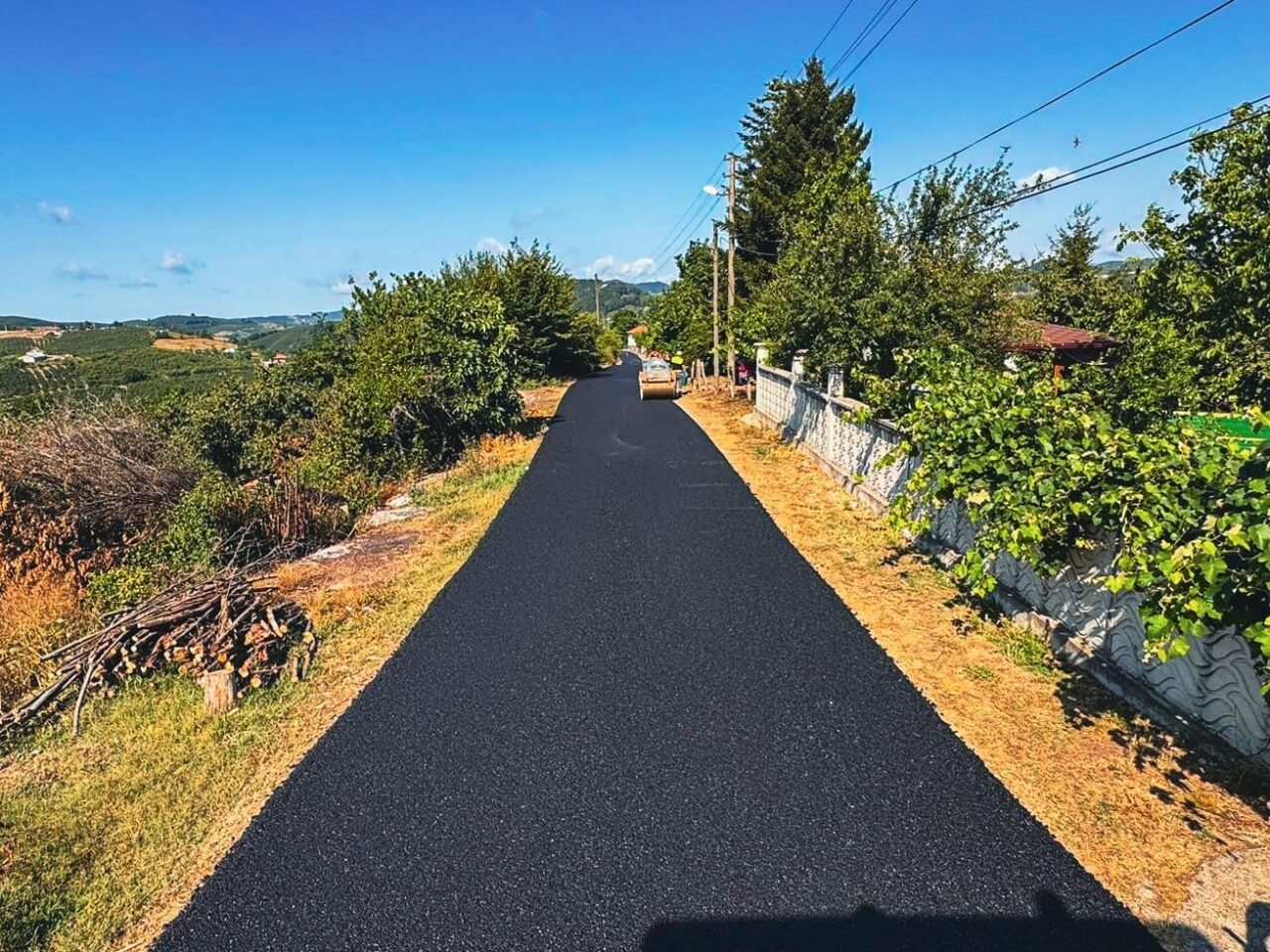 Sakarya Büyükşehir Belediyesi, Karasu Yassıgeçit Mahallesi’nin ulaşım hattını sil baştan