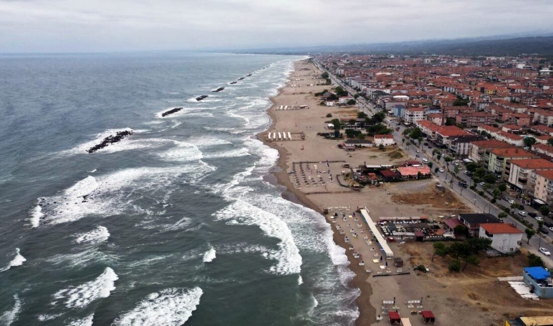 Sakarya’nın Kocaali ve Kaynarca ilçelerinin ardından Karasu’da da denize giriş