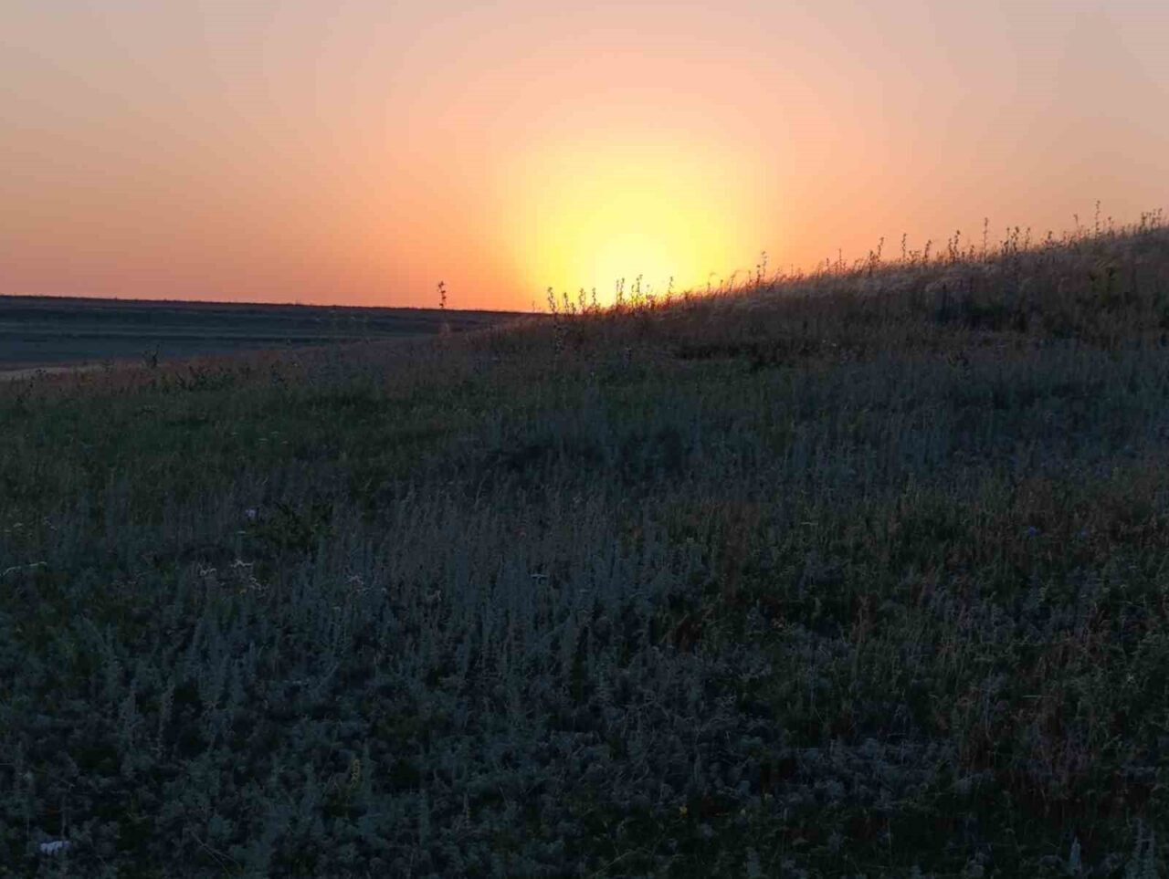 Doğu Anadolu’nun kadim şehri Kars, sabahın ilk ışıklarıyla birlikte adeta