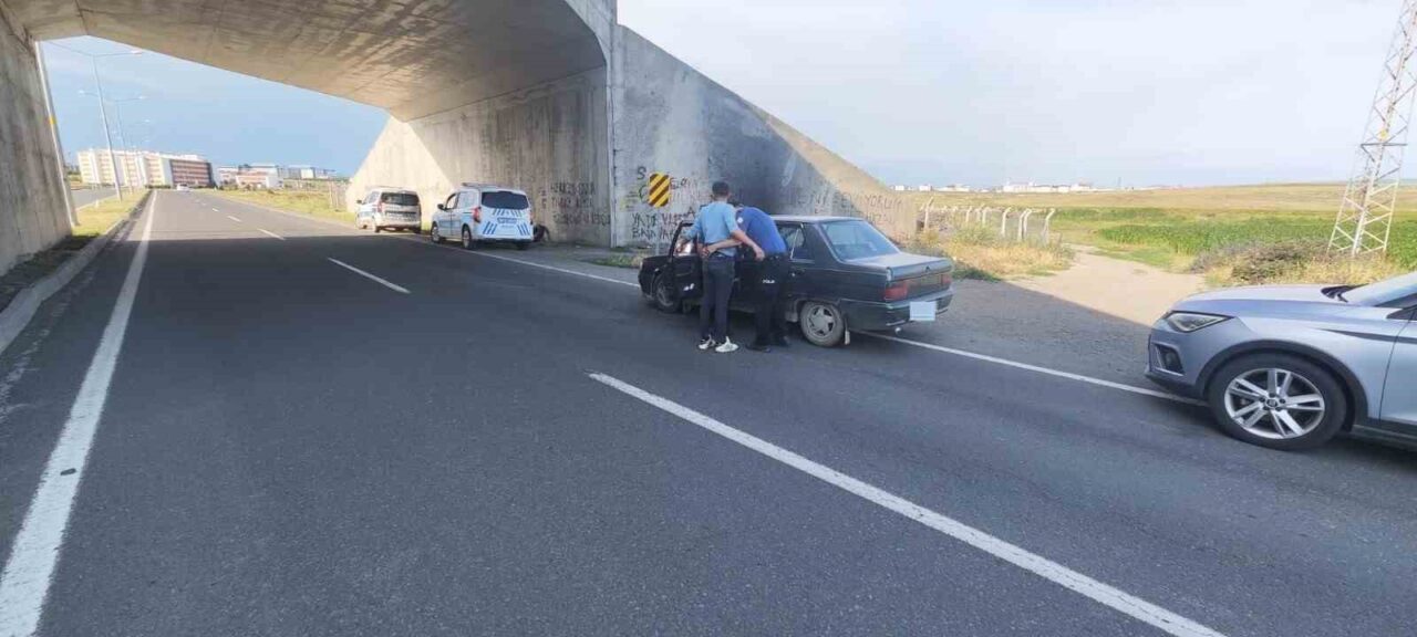 Kars Emniyet Müdürlüğü ekipleri, şehir genelinde asayişi sağlamak, suç ve
