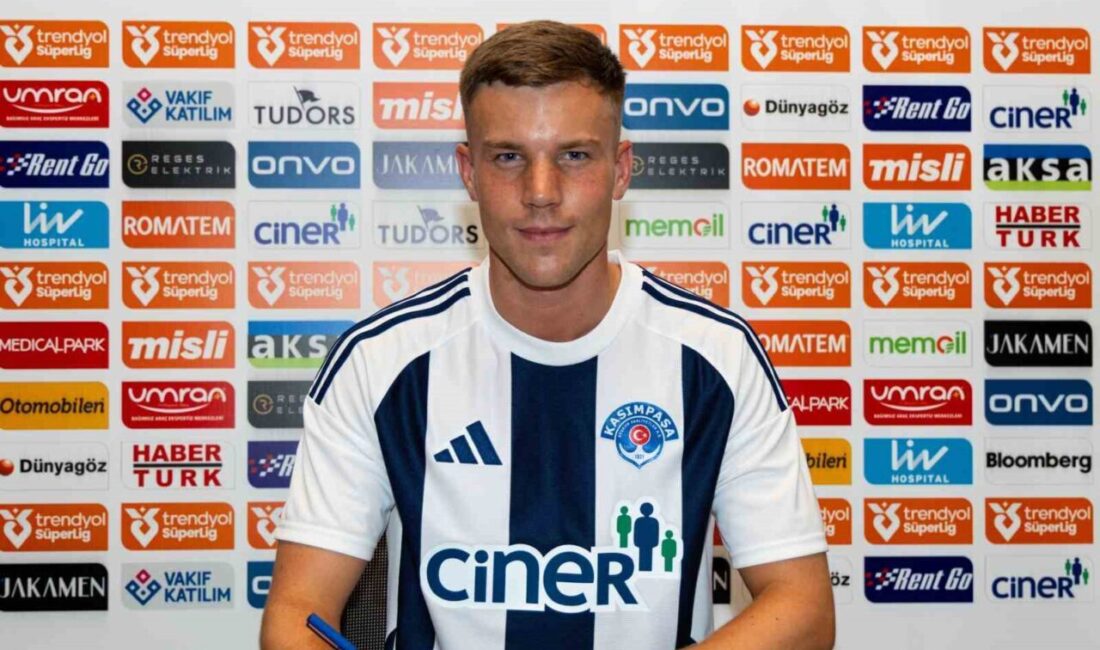 Kasımpaşa, İzlandalı futbolcu Andri Fannar Baldursson’u kadrosuna dahil ettiğini açıkladı.