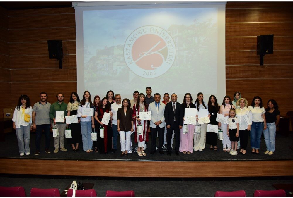 Kastamonu Üniversitesine 14 farklı ülkeden gelen öğrenciler, 60 saatlik B1