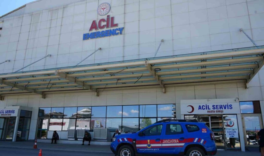 Kastamonu’da aralarında husumet bulunan iki şahıs arasında çıkan bıçaklı kavgada