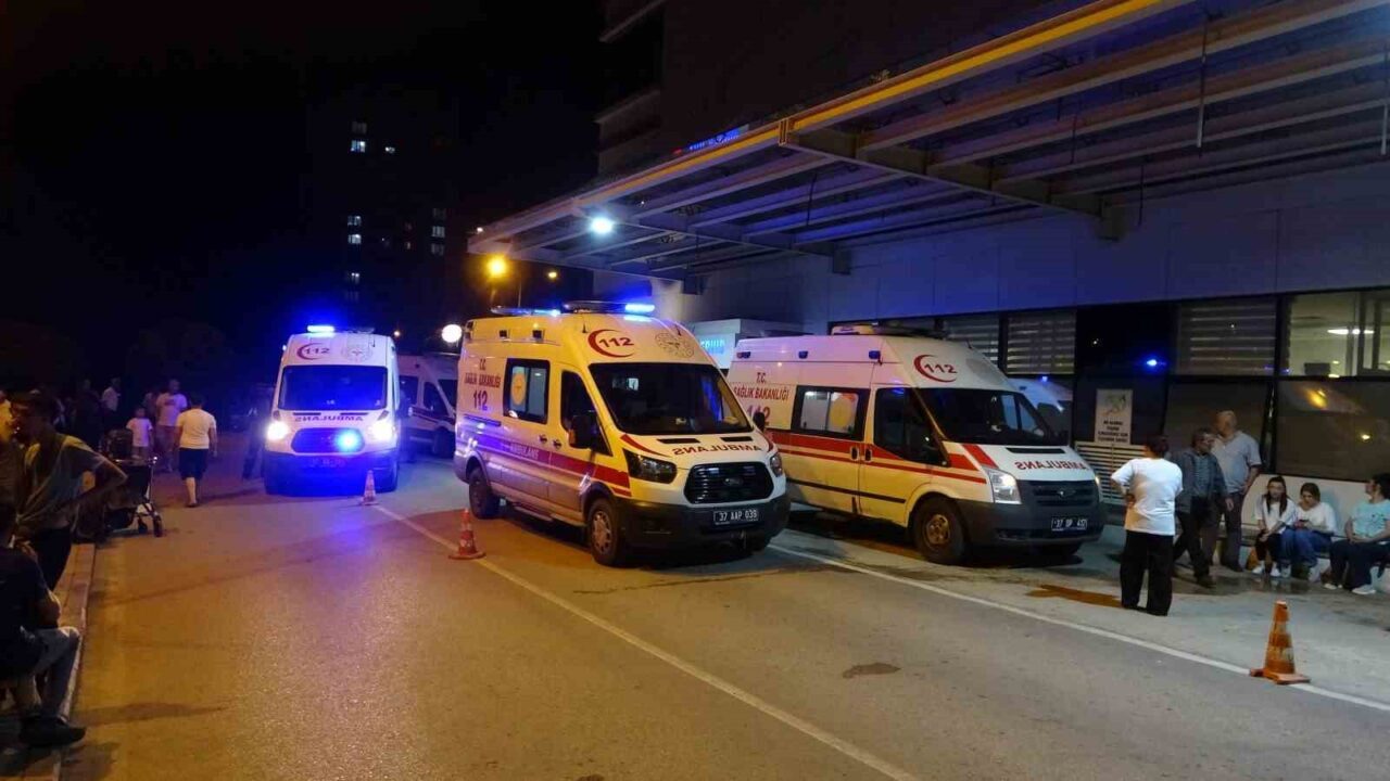 Kastamonu’da bir düğünde verilen yemekten yiyen 91 kişi, rahatsızlanarak hastanelere