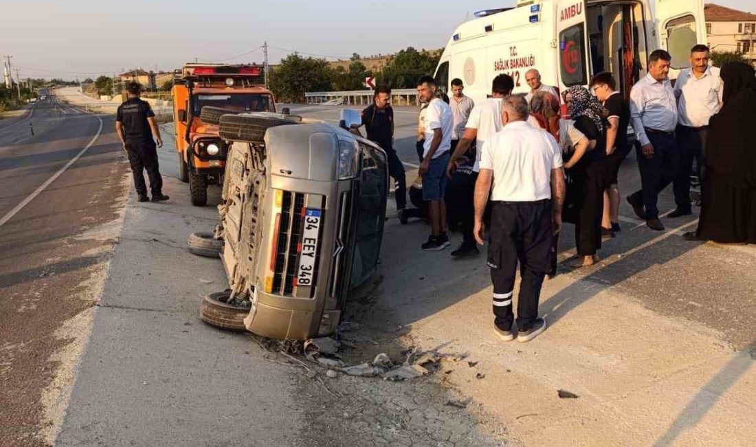 Kastamonu’da hafif ticari aracın devrilmesi neticesinde meydana gelen kazada 3