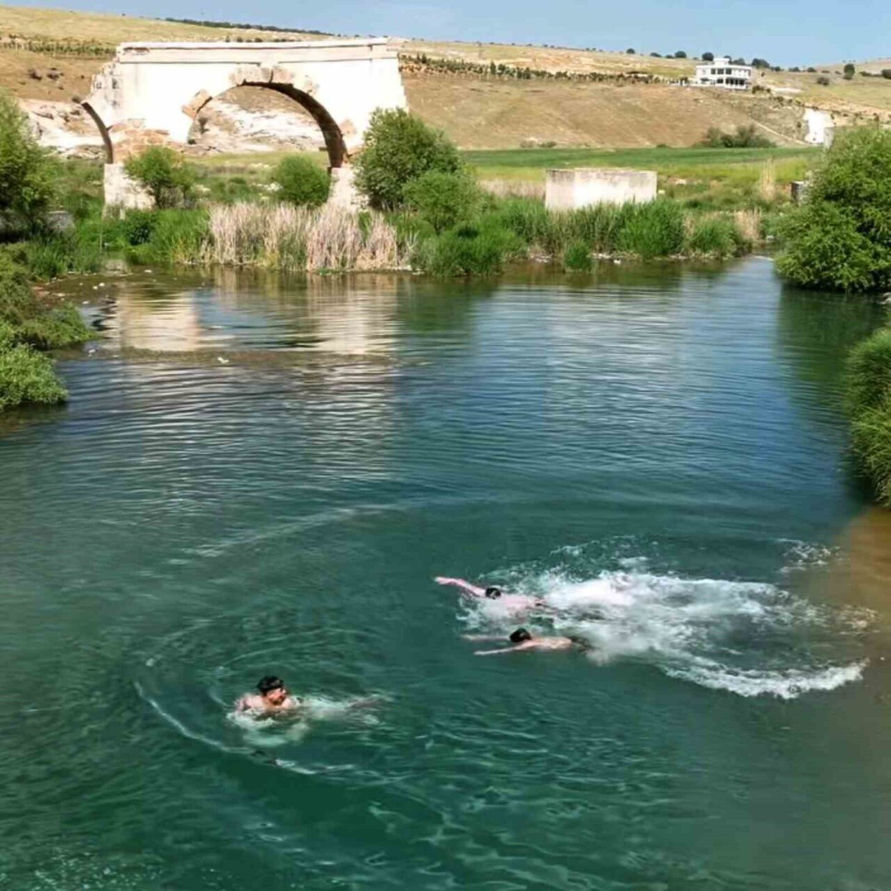 Gaziantep’in Araban ilçesinde hava sıcaklığının 44-46 dereceye kadar yükseldiği aşırı