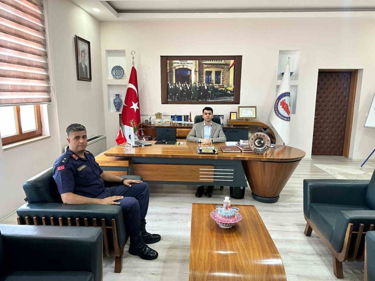 İlçe Jandarma Komutanı olarak Hisarcık’a atanan Jandarma Üsteğmen Kaan Nayman