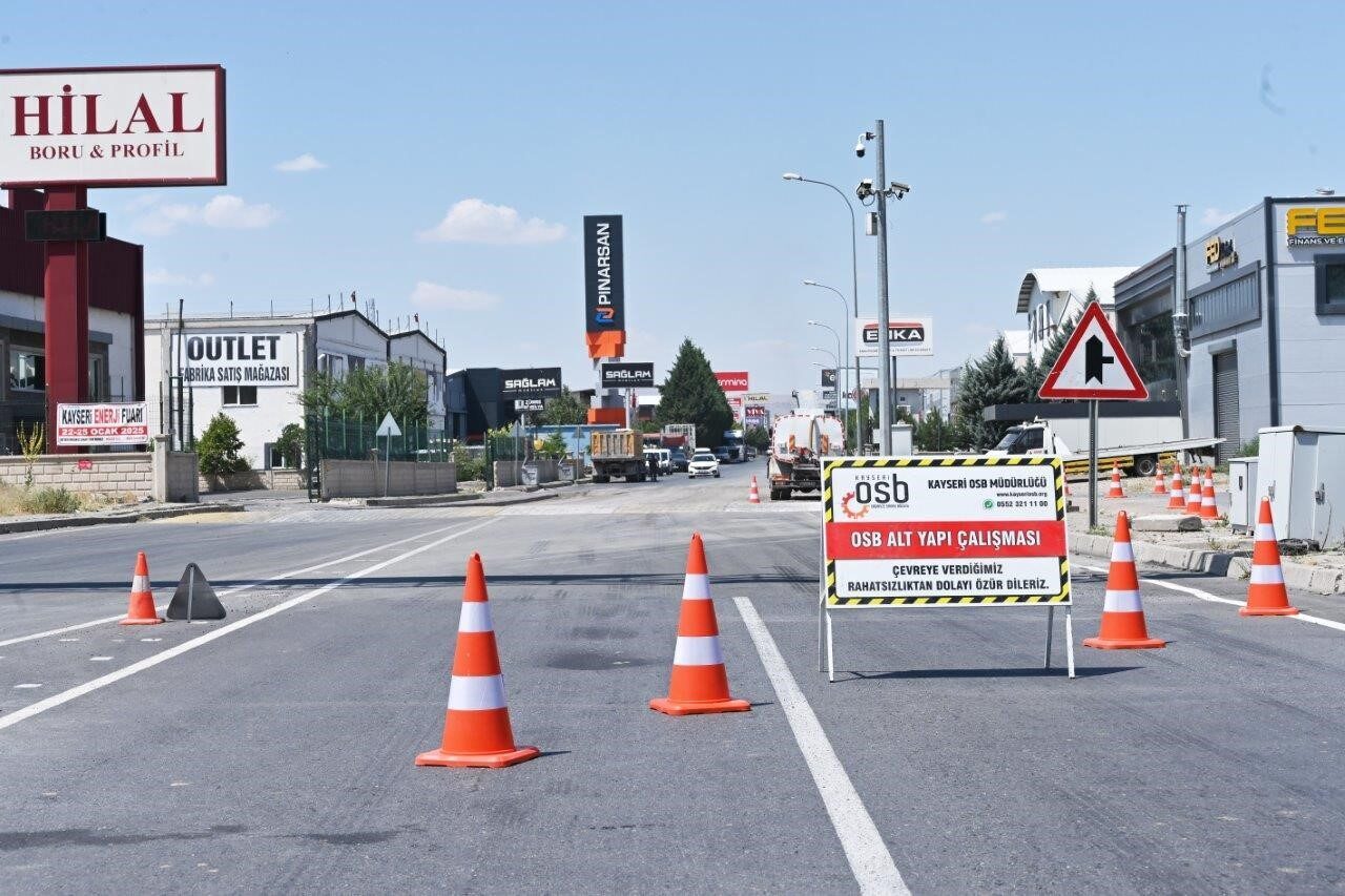 Kayseri Organize Sanayi Bölgesi’nde (OSB) asfalt yenileme çalışmalarında 2025 sezonu