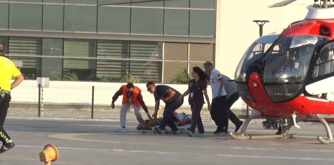 Kayseri’de otomobil ile kamyonun çarpışması sonucu meydana gelen kazada yaralanan