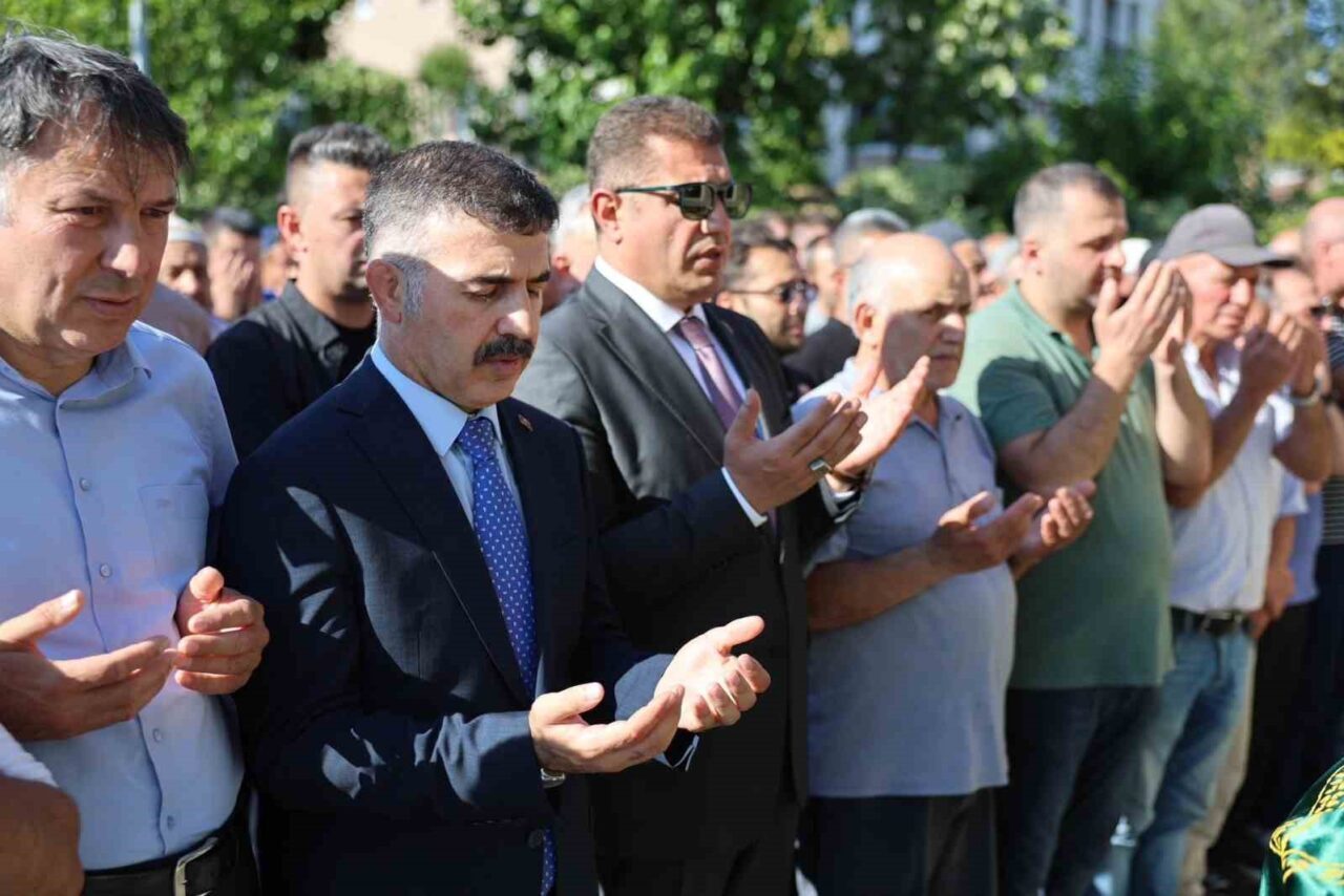 DÜZCE (İHA) – Düzce’de geçirdiği trafik kazası sonrasında hayatını kaybeden