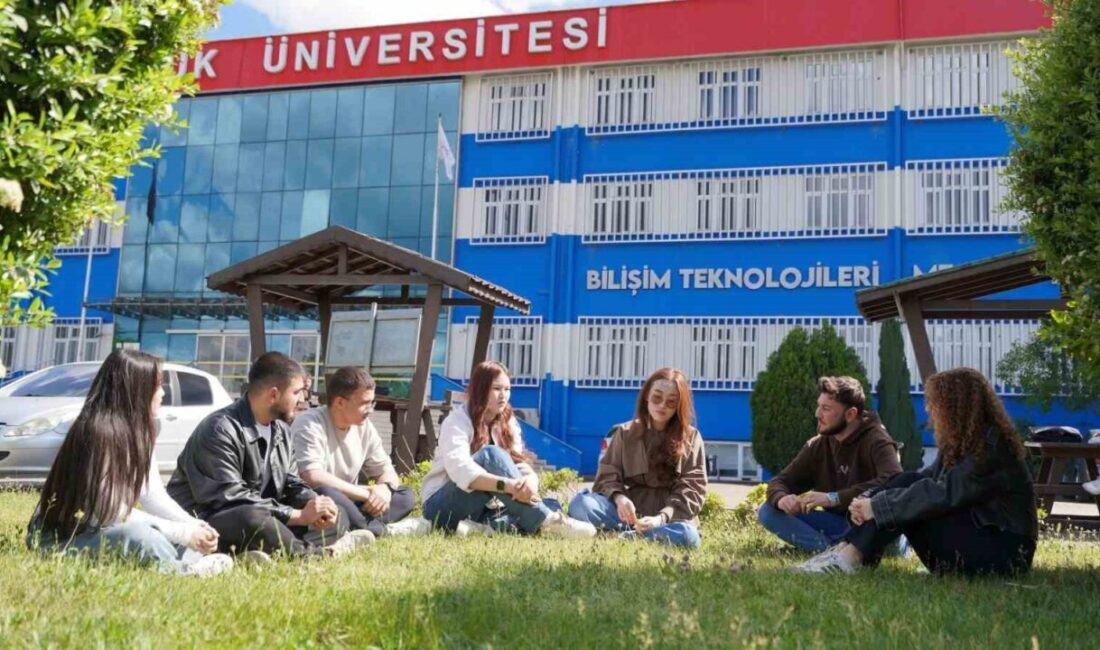 Karabük Üniversitesi Bilişim Teknolojileri Meslek Yüksekokulu bünyesinde açılan Bulut Bilişim