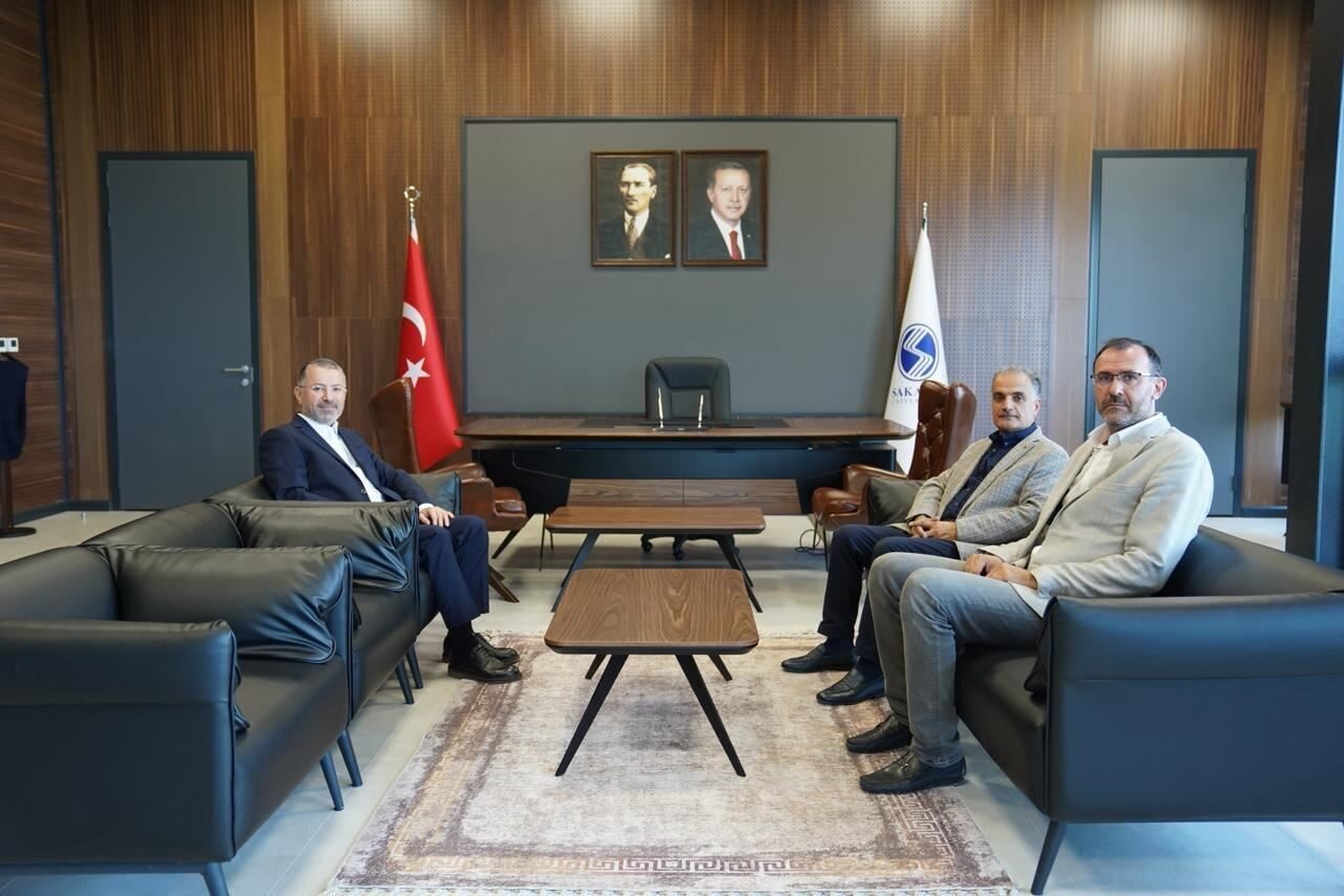 Karabük Üniversitesi (KBÜ)Rektörü Prof. Dr. Fatih Kırışık,akademik ve kurumsal iş