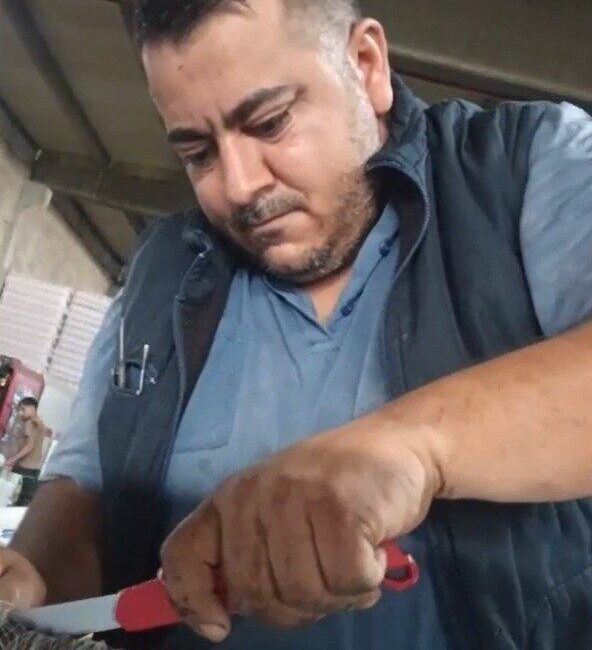 Gaziantep’te sabah saatlerinde iş yerine gelen Nevzat Çağan, miyavlamakta sesi