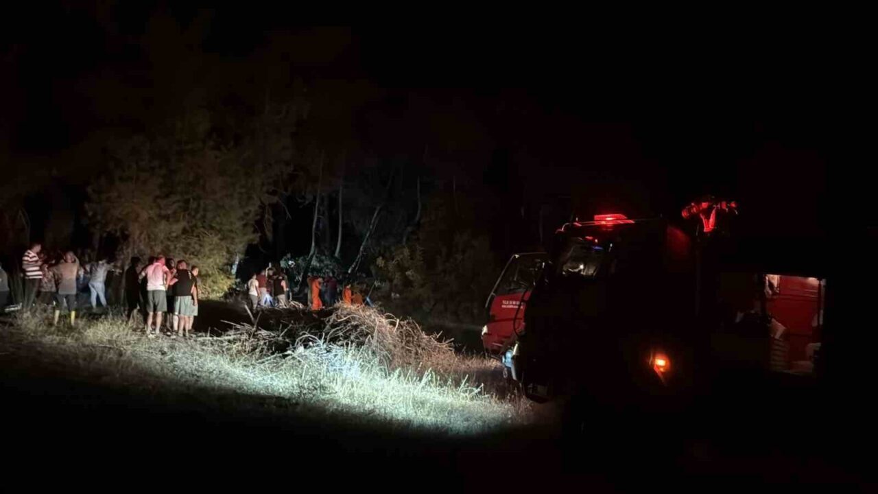 Kemer’de ormanlık alanda çıkan yangın ekiplerin hızlı müdahalesi ile kısa