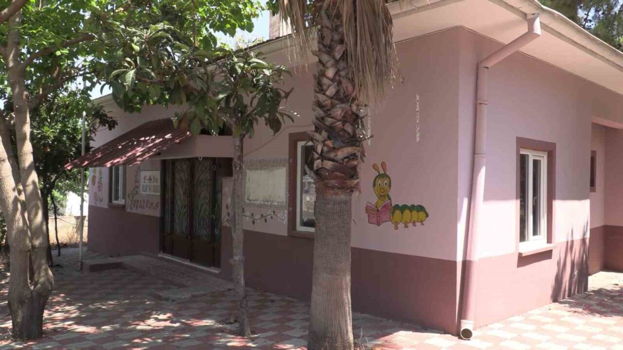 Kemer Belediye Başkanı Necati Topaloğlu, Arslanbucak Mahallesi’ndeki Kur’an Kursu’nun Karakoyunlu