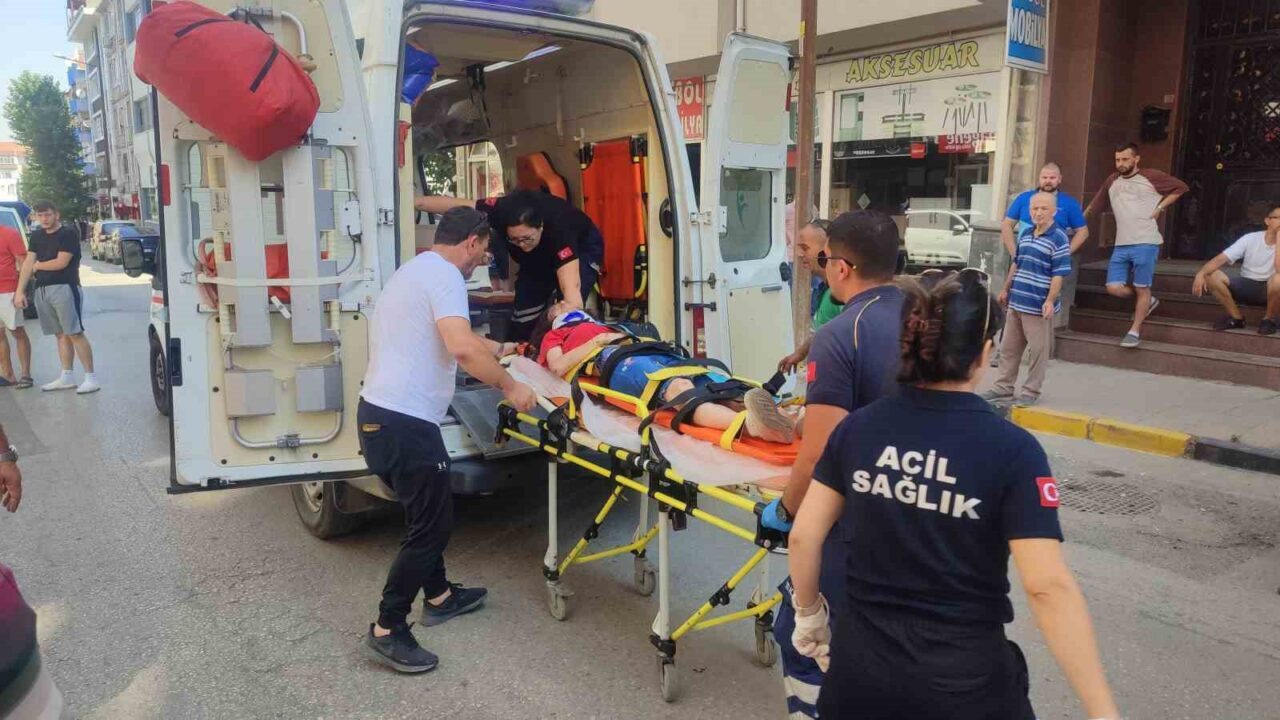 Edirne’nin Keşan ilçesinde meydana gelen trafik kazasında 2 kişi yaralandı.