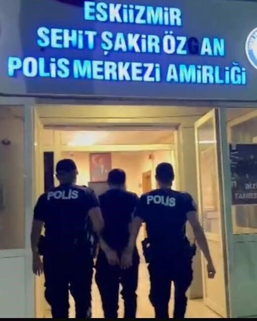 İzmir’de “Kullanmak için uyuşturucu veya uyarıcı madde satın almak, bulundurmak”
