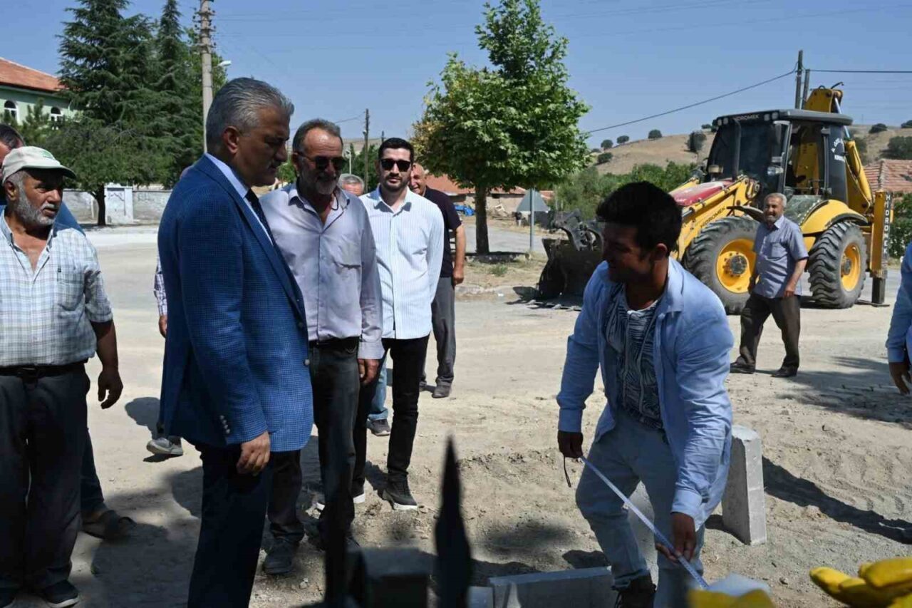 Kırıkkale Valisi Mehmet Makas, Ulaş köyünde tamamlanan 2 bin 100