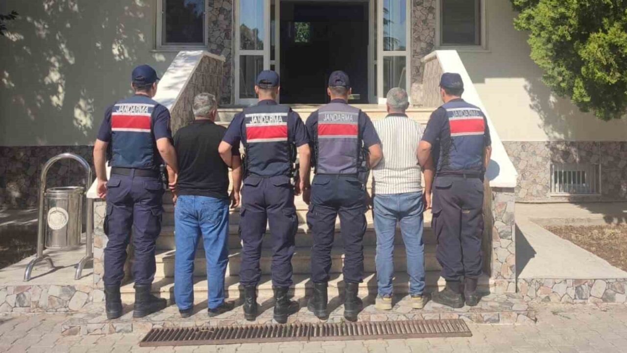 Kırıkkale’de jandarma ekiplerince düzenlenen operasyonlarda, çeşitli suçlardan aranan ve haklarında