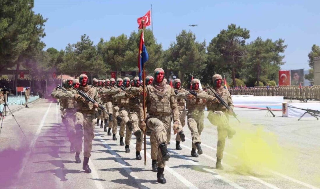 Kırkağaç Jandarma Komando Eğitim Merkezi Komutanlığında terörle mücadele kursu gören