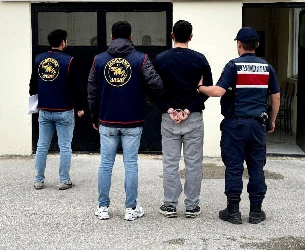 Kırklareli’nde çeşitli suçlardan aranan ve kesinleşmiş hapis cezası bulunan 19