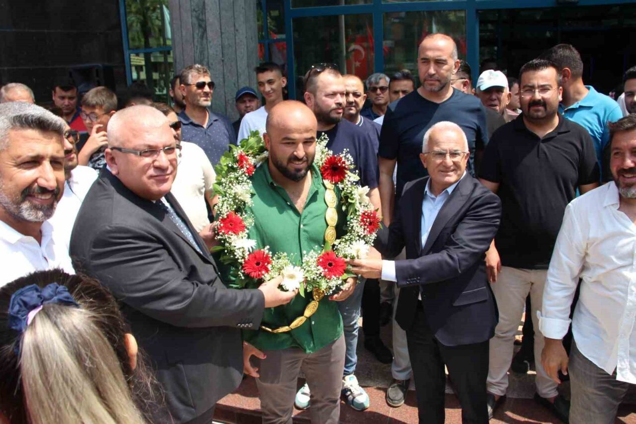 Kırkpınar’da 2015, 2018 yıllarından sonra 664. Tarihi Kırkpınar Yağlı Güreşleri’nde