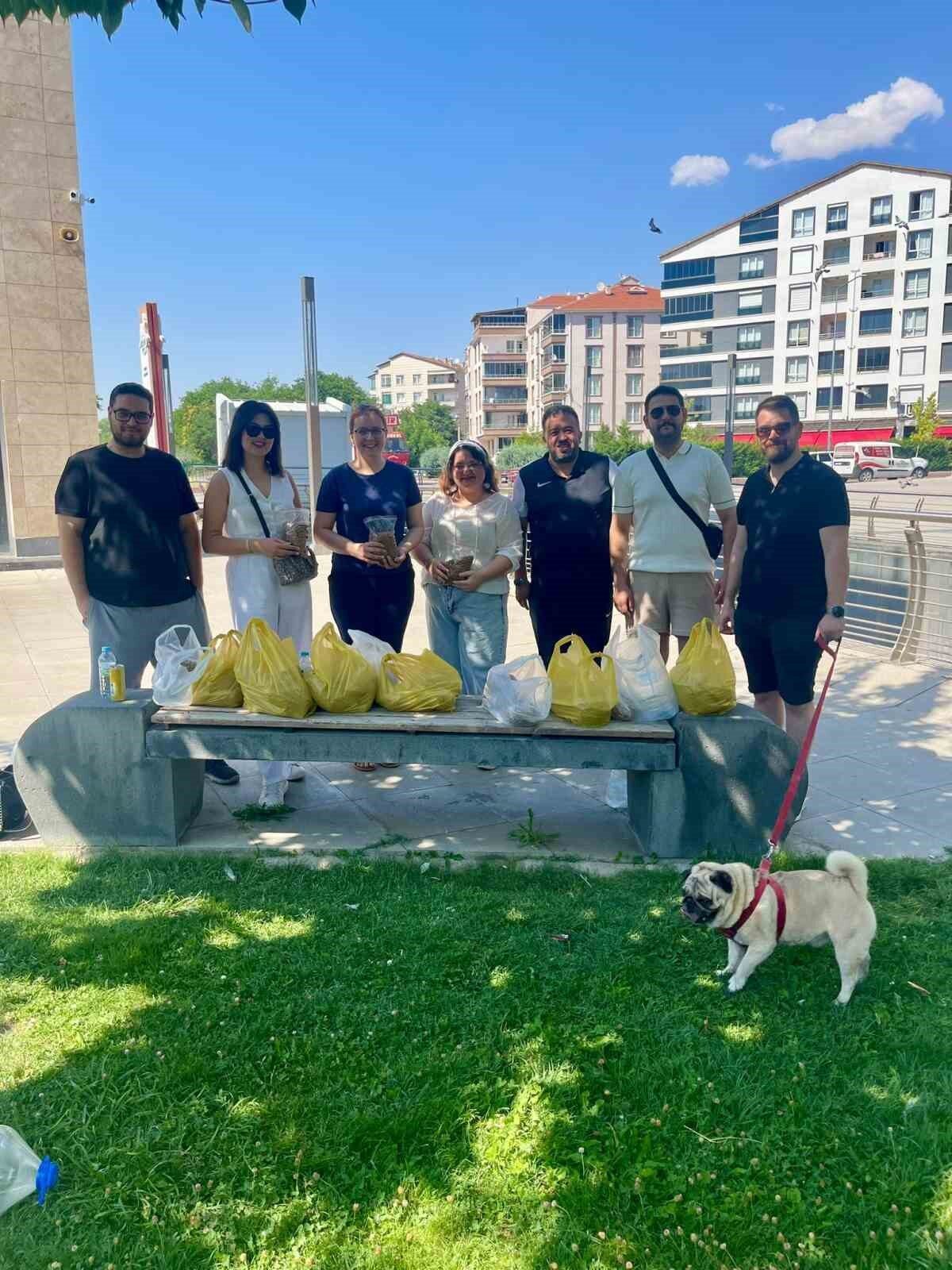 KIRŞEHİR (İHA) – Kırşehir Barosu Genç Avukatlar Komisyonu tarafından sokakta