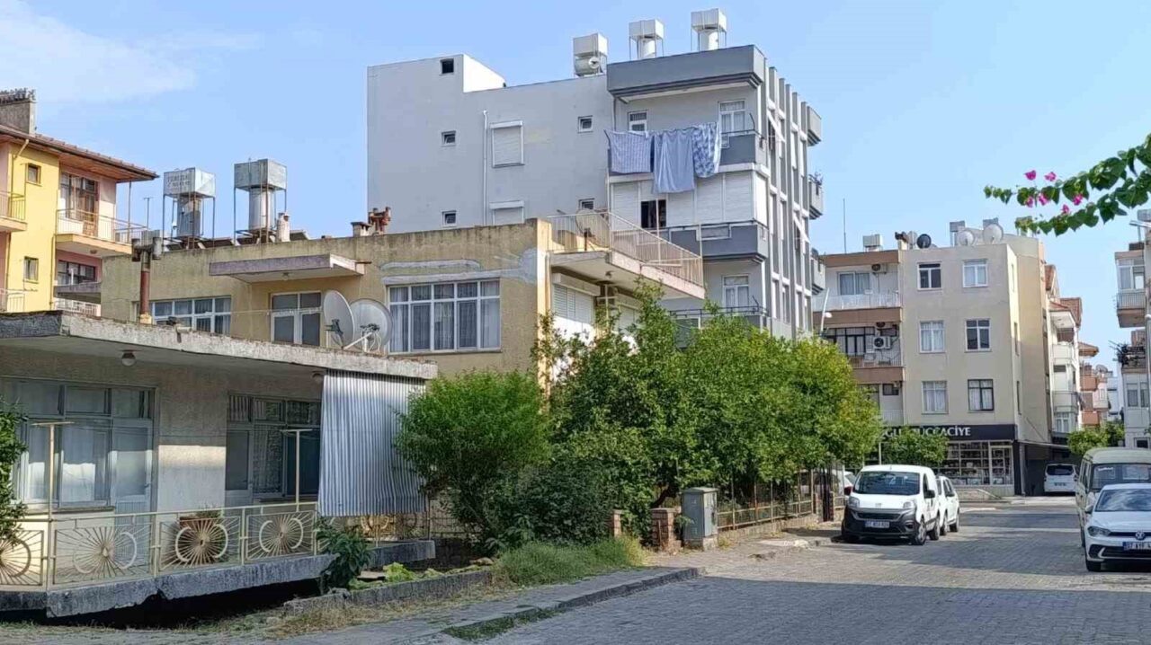 Manavgat ilçesinde 75 yaşındaki vatandaş tek başına yaşadığı evinde aynı