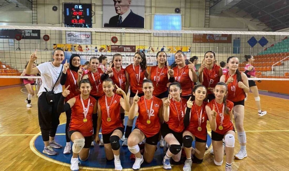 DÜZCE(İHA) – Analig Voleybol Grup Müsabakalarında Düzce Analig Voleybol Kız