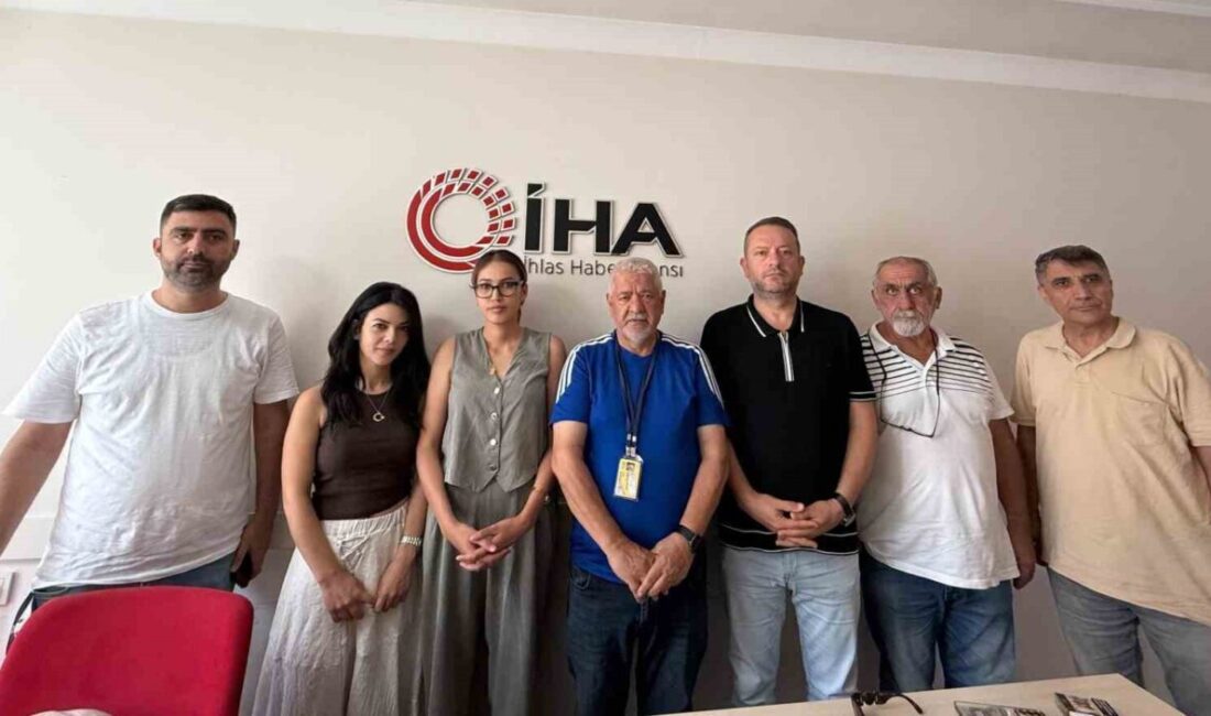 Kocaeli Gazeteciler Cemiyeti (KOGACE) Başkanı Cemal Kaplan ve yönetim kurulu