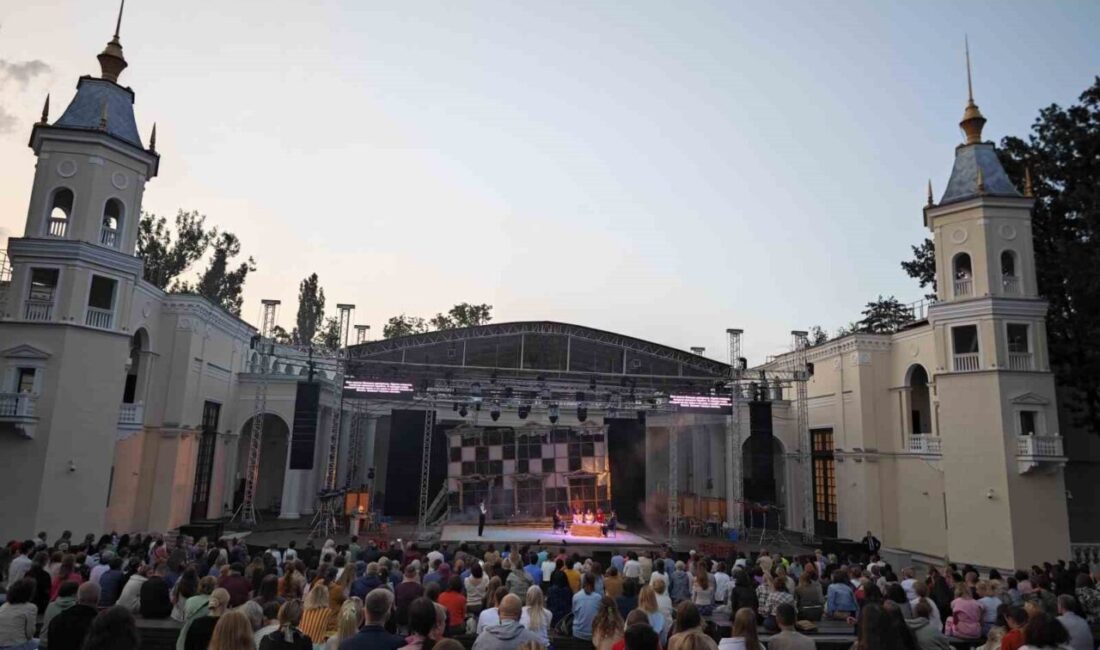 Moskova’da düzenlenen INSPIRATION Uluslararası Sanat Festivali’nin açılış oyununda Kocaeli Şehir