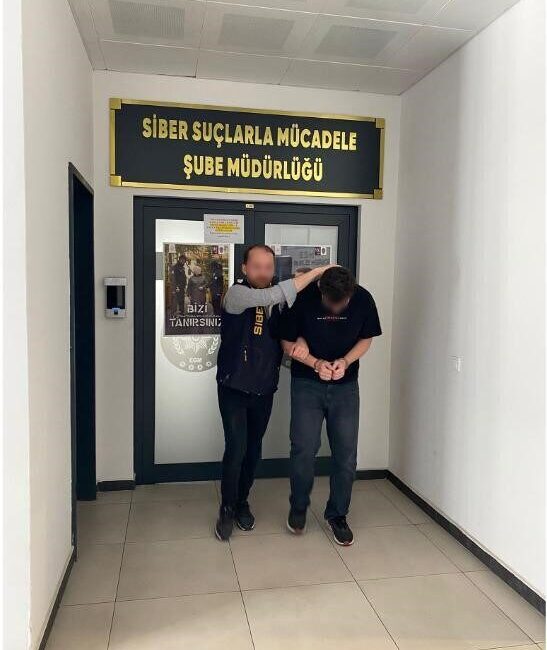 Kocaeli’de bilişim sistemlerini kullanarak dolandırıcılık suçundan hakkında 115 yıl 9