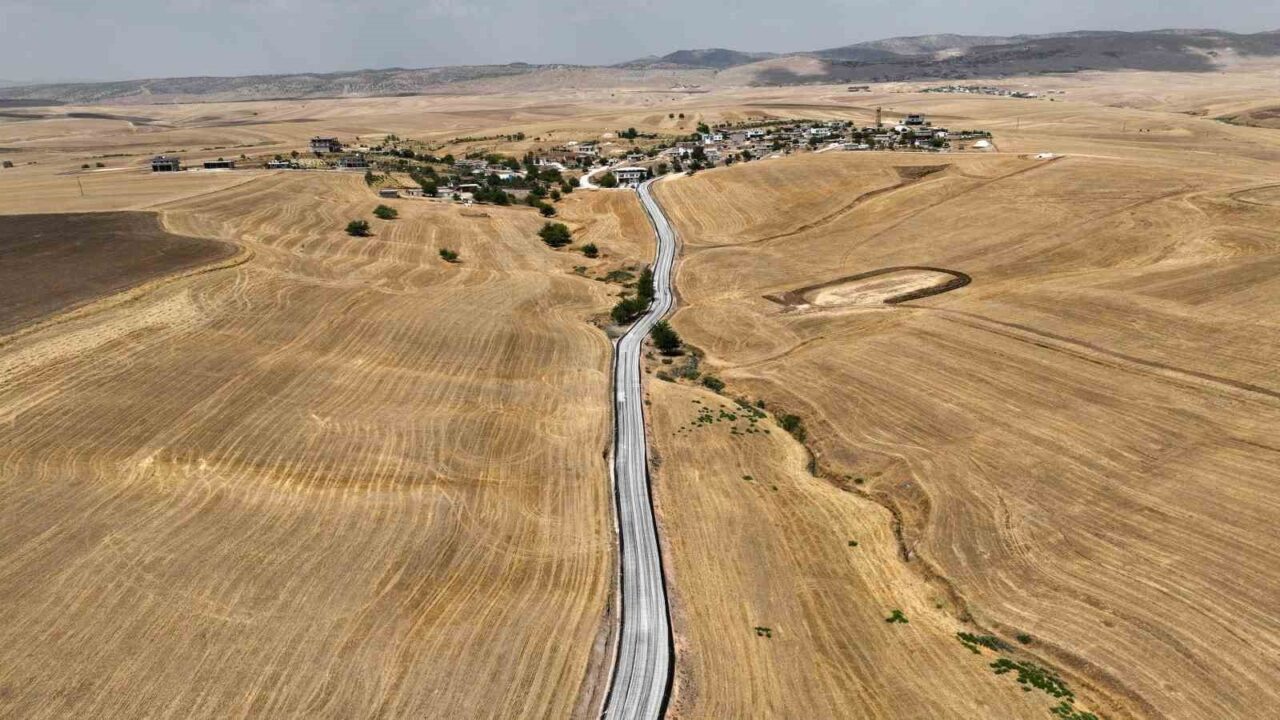 Diyarbakır Büyükşehir Belediyesi, Kocaköy ilçesinde 7 buçuk kilometrelik Gökçen-Bozbağlar-Günalan Grup