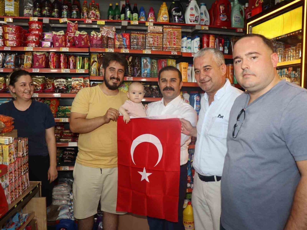 Aydın’ın Koçarlı ilçesinde Kaymakam Ramazan Taşkın, esnaf ziyareti gerçekleştirerek sorunları