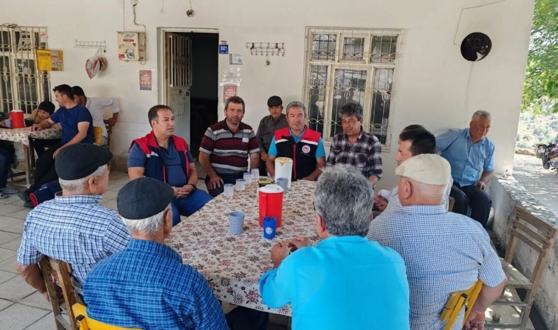Koçarlı İlçe Tarım ve Orman Müdürlüğü ekipleri, Dereköy Mahallesi’nde üreticilerle