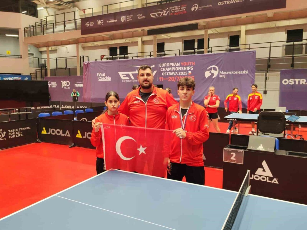 Kocasinan Belediyesi Spor Kulübü’nün milli masa tenisi sporcuları Kenan Eren