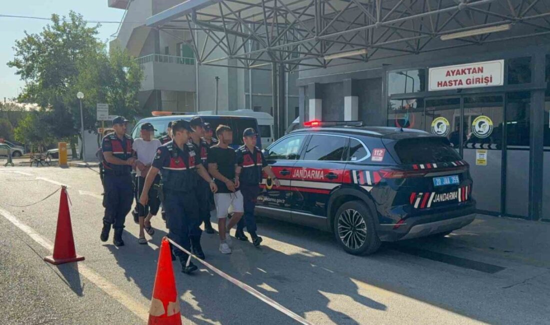 Denizli’de arkadaşlarıyla bir araya gelen iki şüpheli, komşularına ait traktörü