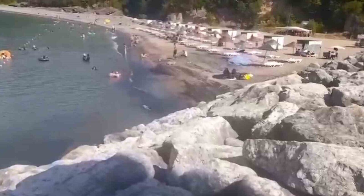 Bartın’da özel bir maden ocağı tarafından denize döküldüğü ileri sürülen