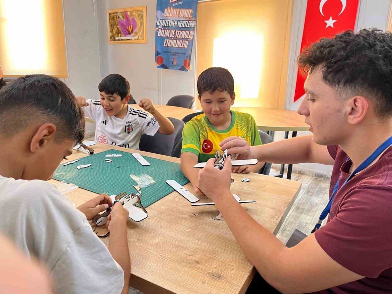 Fırat Üniversitesi Genç Ofis Teknofest Topluluğunun 3.Dönem Ünides Projesi kapsamında