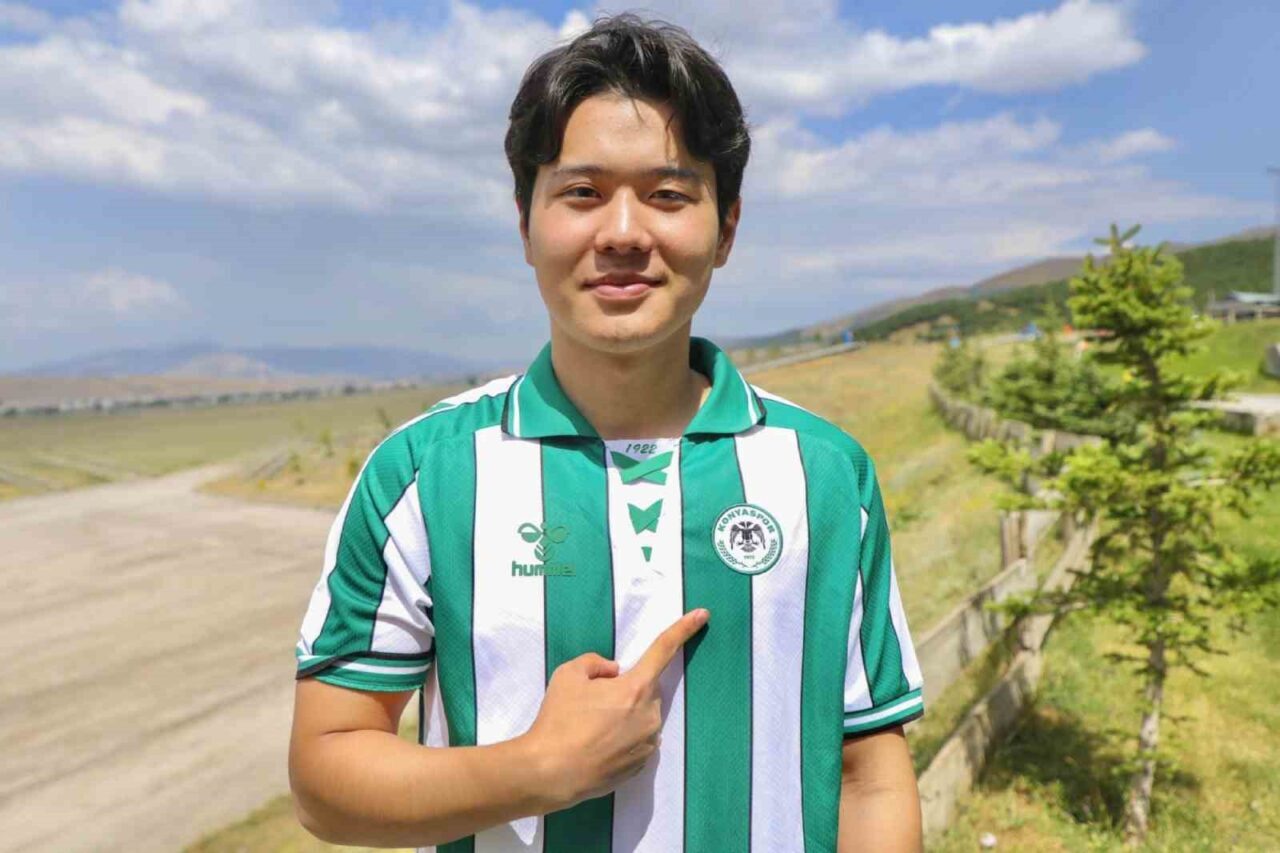 Konyaspor, Güney Koreli orta saha oyuncusu Jin-Ho Jo’yu 2 yıllığına
