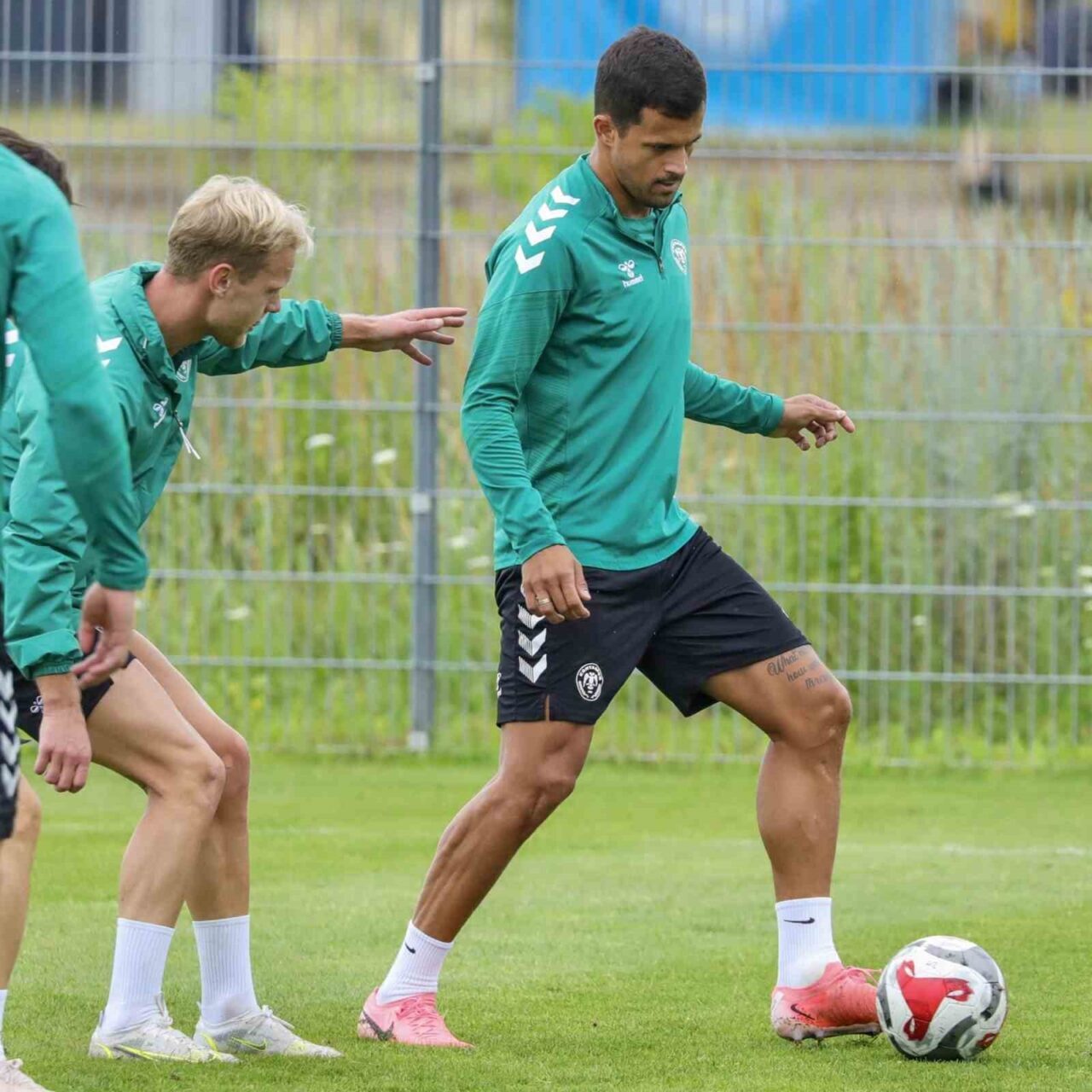 Konyaspor, Avusturya’nın Wiener Neustadt şehrinde yeni sezon hazırlıklarına devam ediyor.
