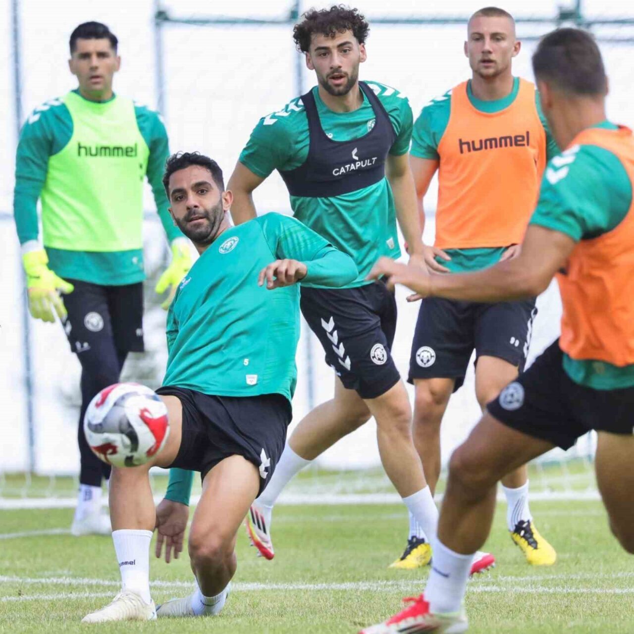 Konyaspor, yeni sezon hazırlıklarına Erzurum’da gerçekleştirdiği antrenman ile sürdürdü. Teknik