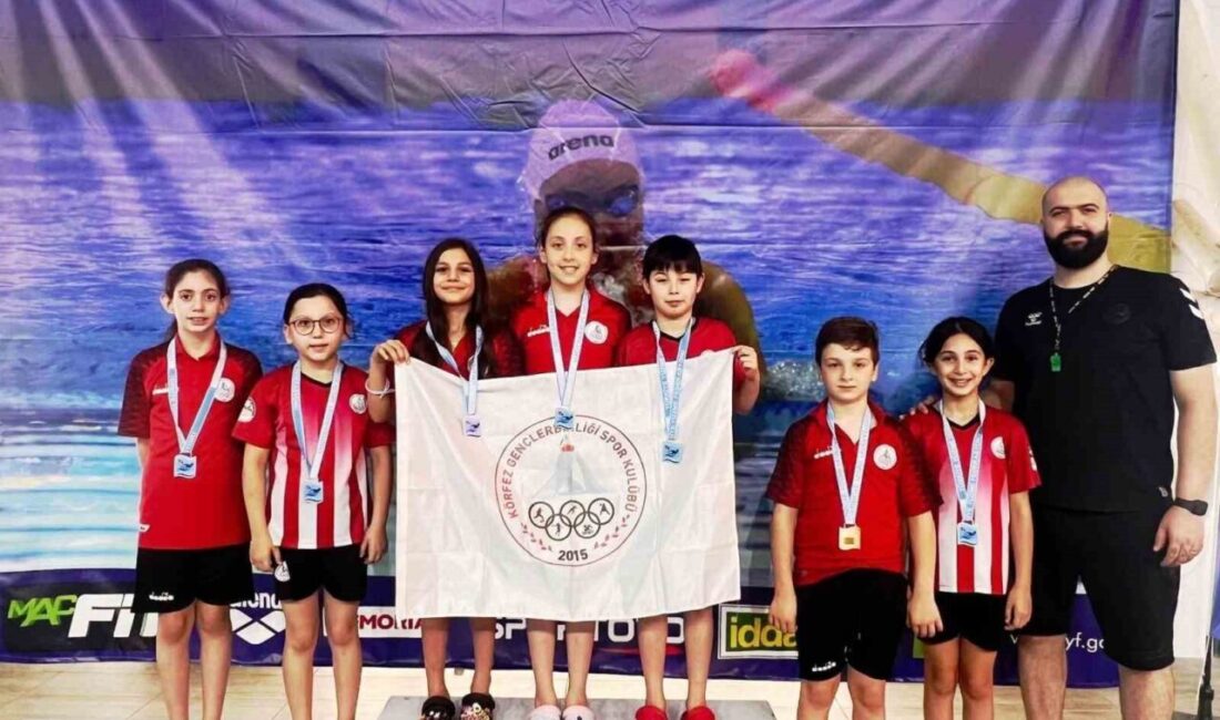 Körfez Gençlerbirliği Spor Kulübü’nün yüzücüleri, Türkiye Yüzme Federasyonu tarafından düzenlenen