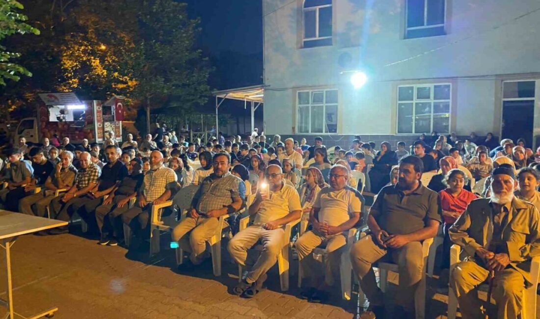 Körfez Kemal Sadi Şirin Camii’nde düzenlenen vefa gecesinde, Kur’an tilaveti