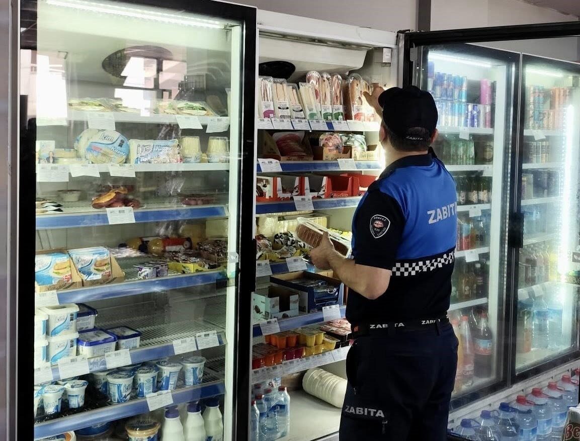 Körfez Belediyesi Zabıta Müdürlüğü ekipleri, halk sağlığı ve tüketici haklarının
