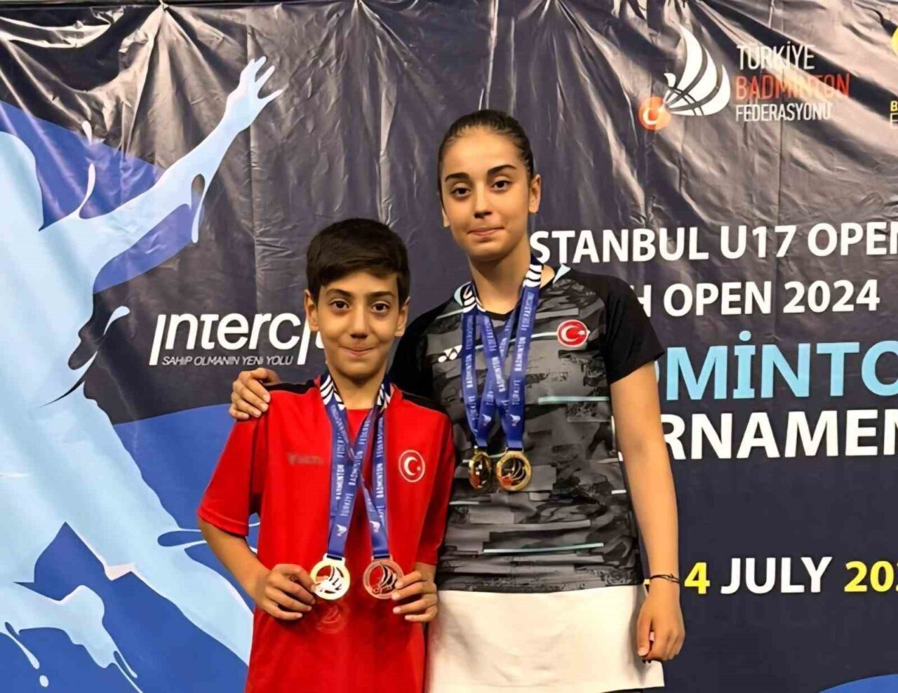 Avrupa Şampiyonu Aleyna Korkut’un izinden giden kardeşi Atakan Ömer, İstanbul’daki